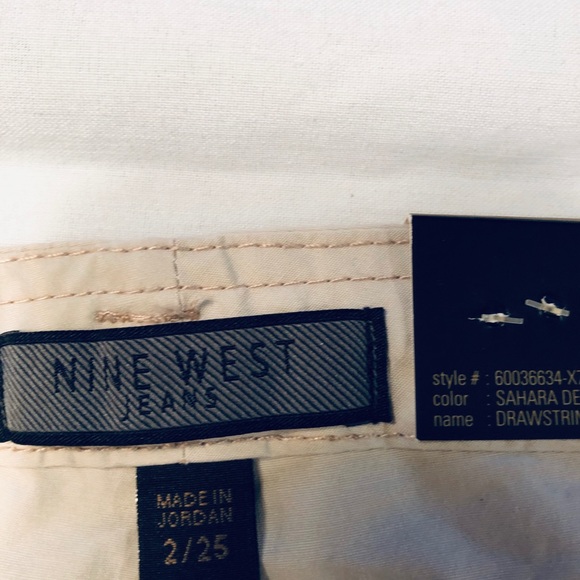 Wide Leg Cropped Pants - Picture 4 of 6